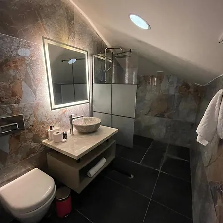 Talles Suit Hotell *