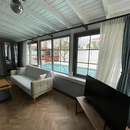 Talles Suit Hotell *
